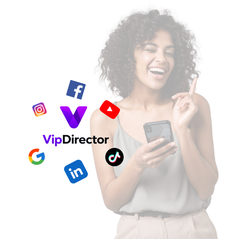 Mulher sorrindo com smartphone cercada por logos de redes sociais e a marca VIPDIRECTOR